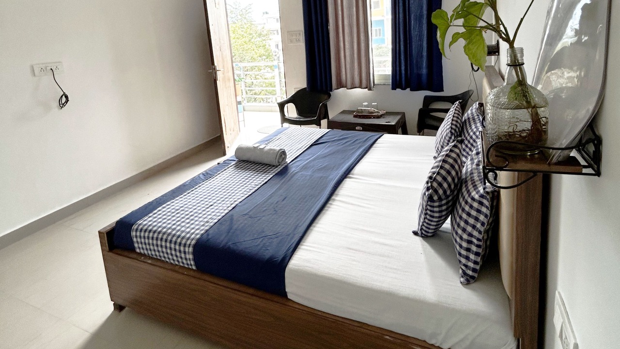 Photo of Bedroom in Tapovan
