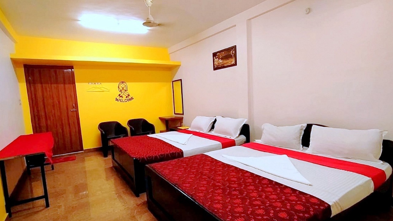 Photo of Bedroom in Thirukadaiyur