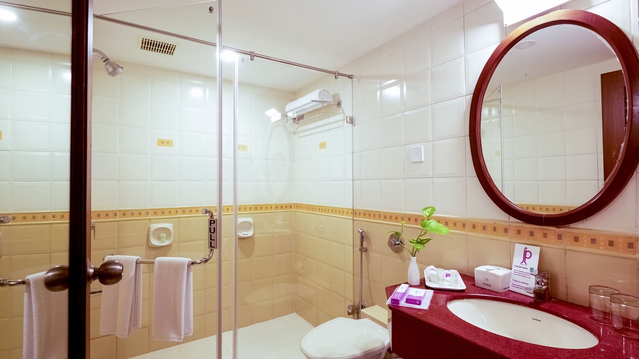 Photo of Bathroom in Arumbakkam