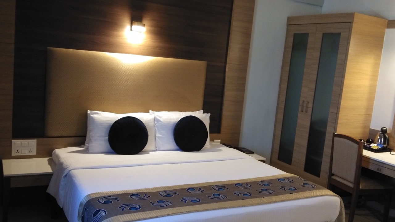 Photo of Bedroom in Arumbakkam