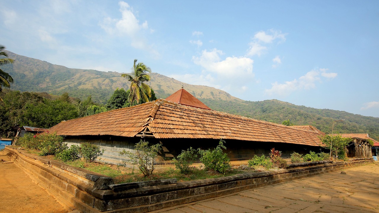 Photo of Others in Bavali