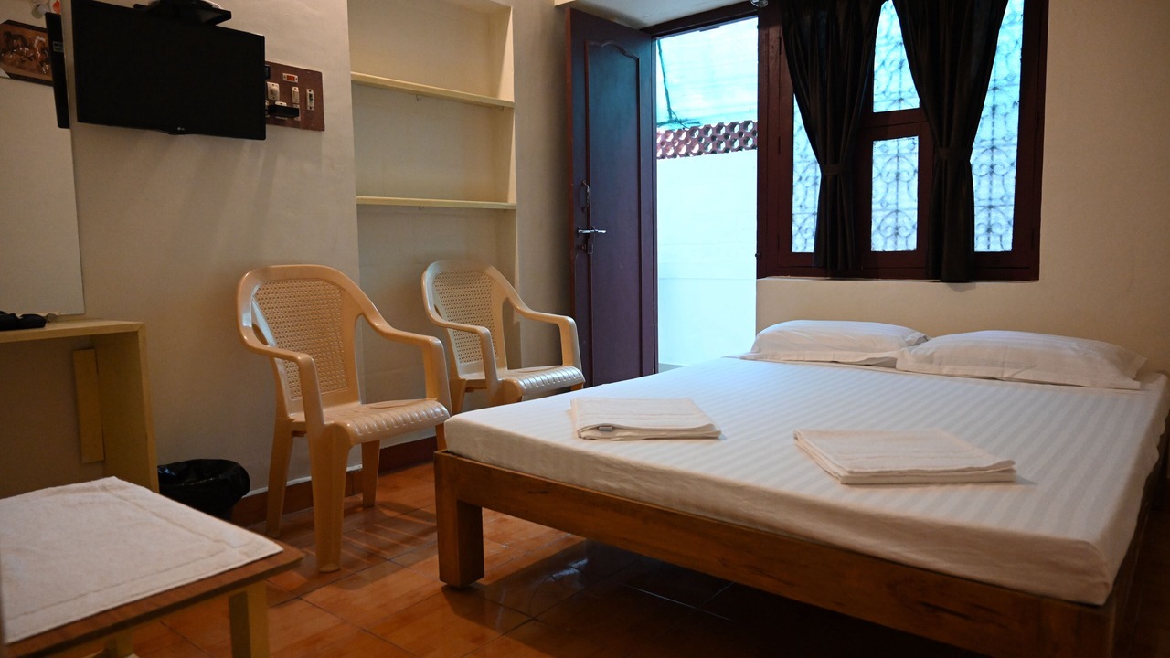 Photo of Bedroom in Pondicherry Beach