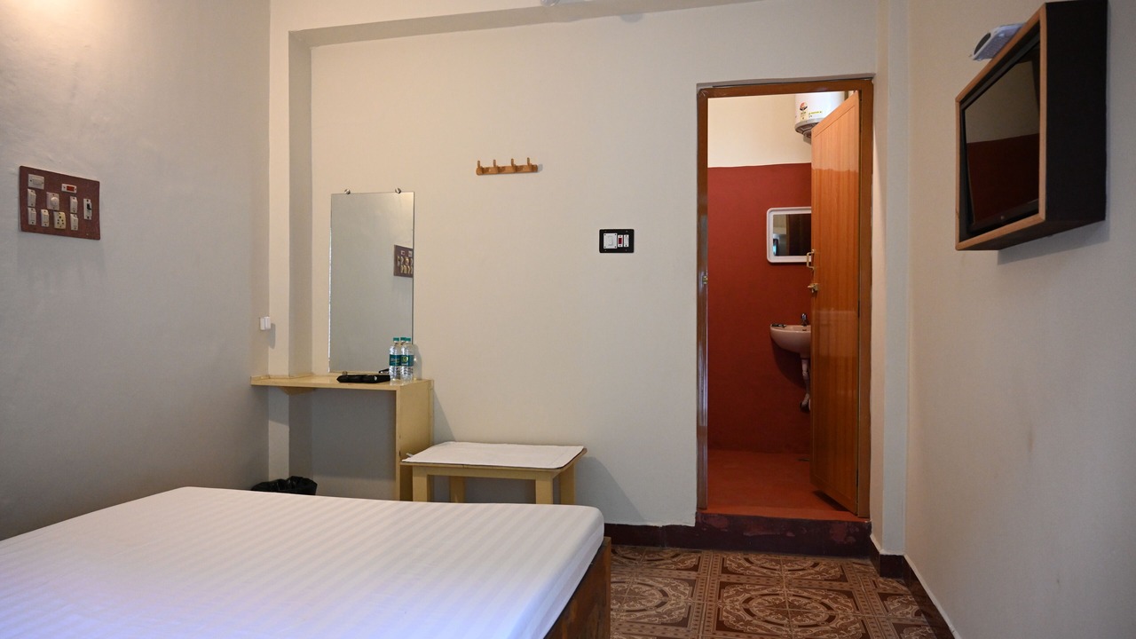 Photo of Bedroom in Pondicherry Beach