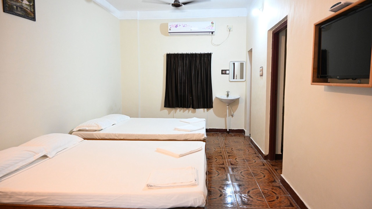 Photo of Bedroom in Pondicherry Beach