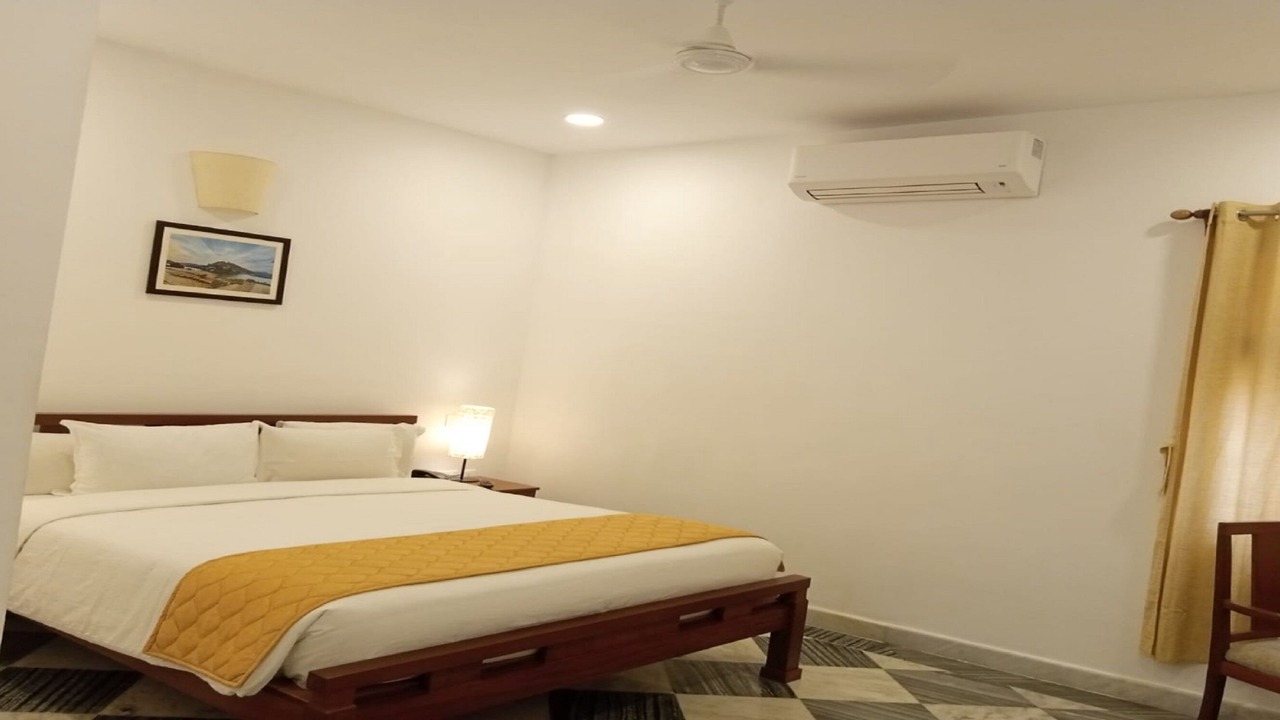 Photo of Bedroom in White Town