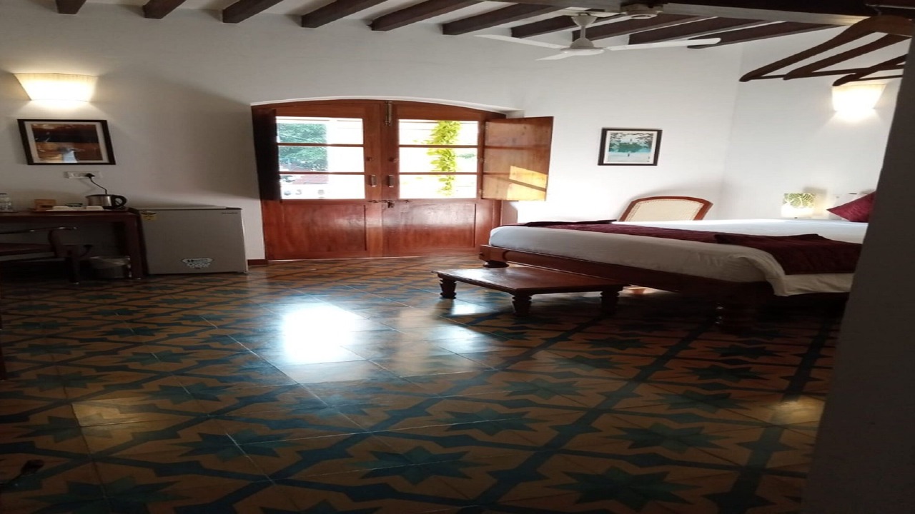 Photo of Livingroom in White Town