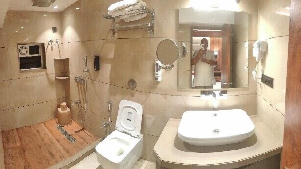 Photo of Bathroom in Shirdi