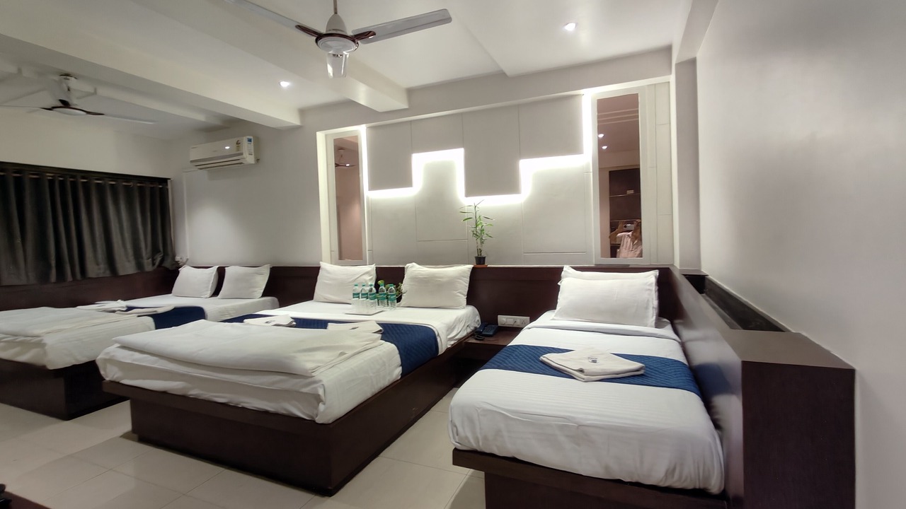 Photo of Bedroom in Shirdi