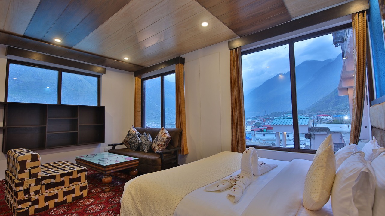 Photo of Bedroom in Badrinath