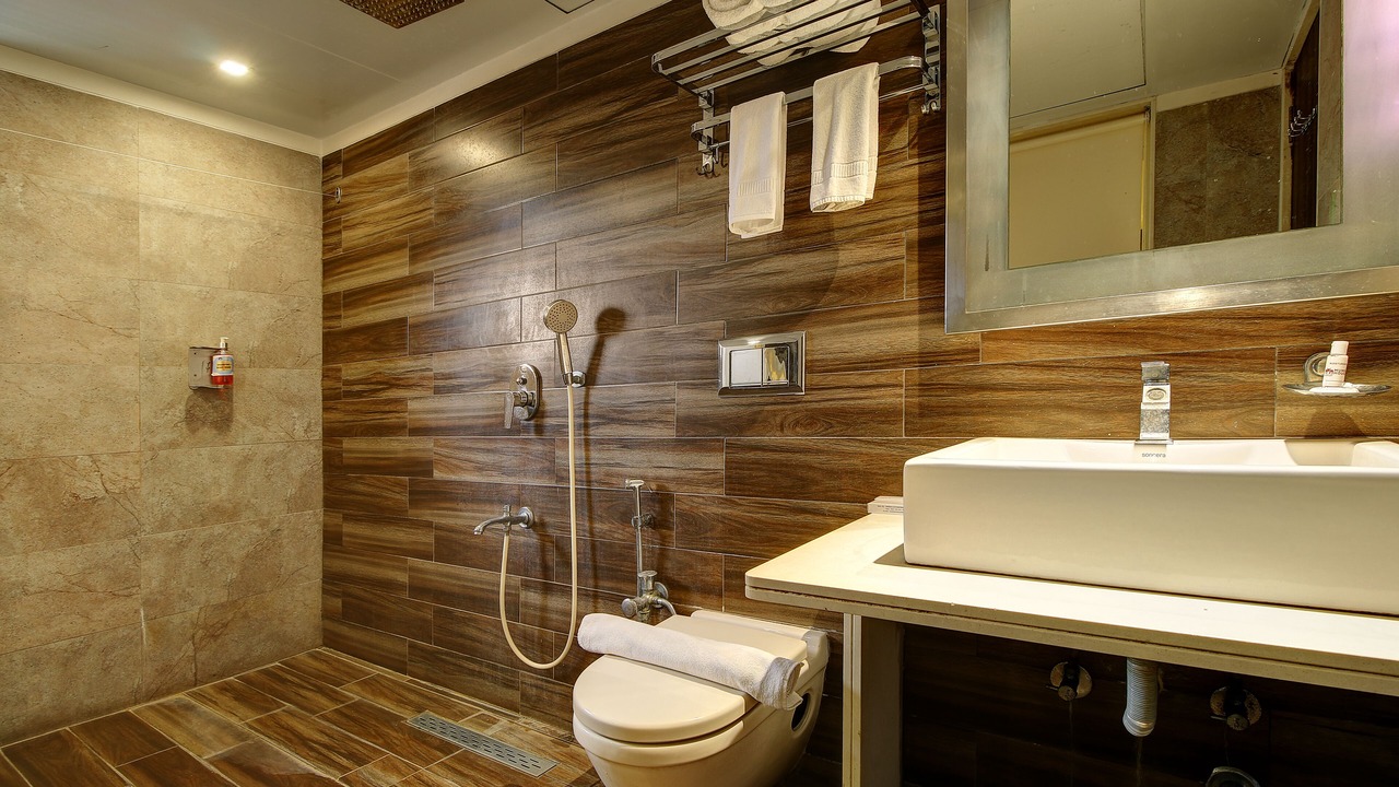 Photo of Bathroom in Juhu