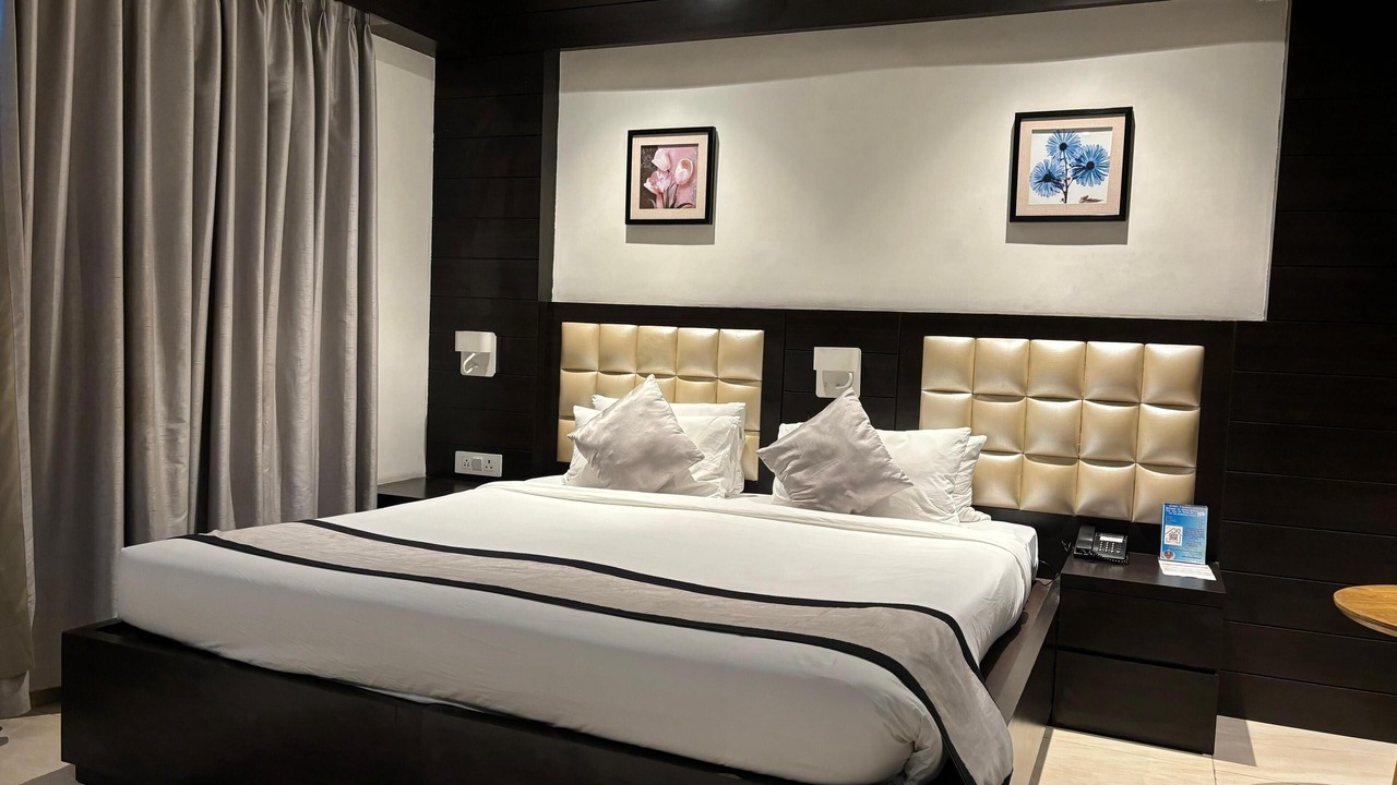 Photo of Bedroom in Medinipur