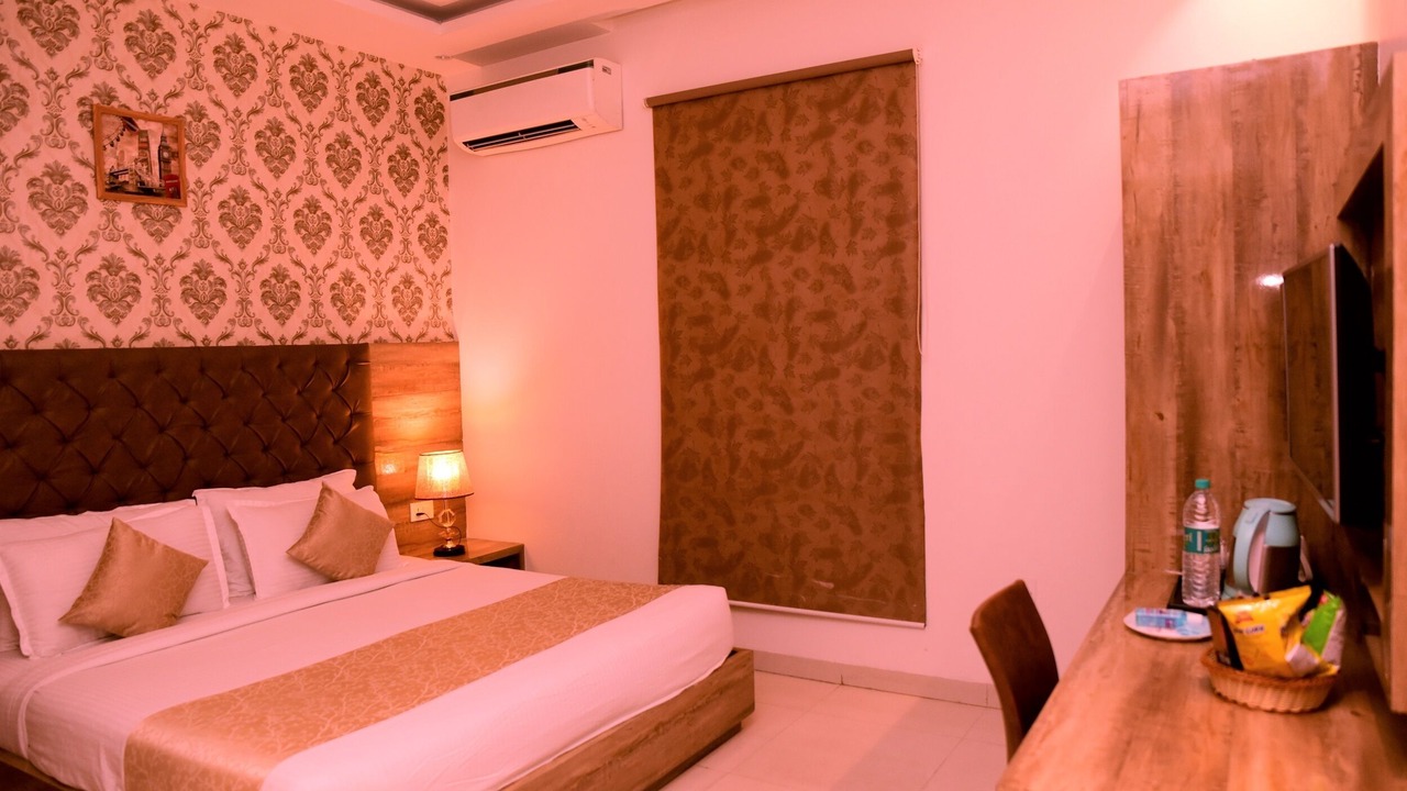 Photo of Bedroom in Mahipalpur
