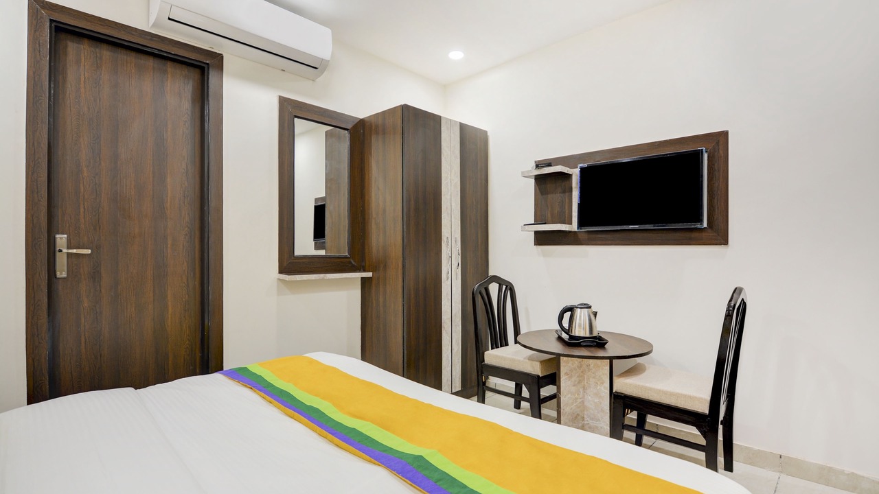 Photo of Bedroom in Roorkee
