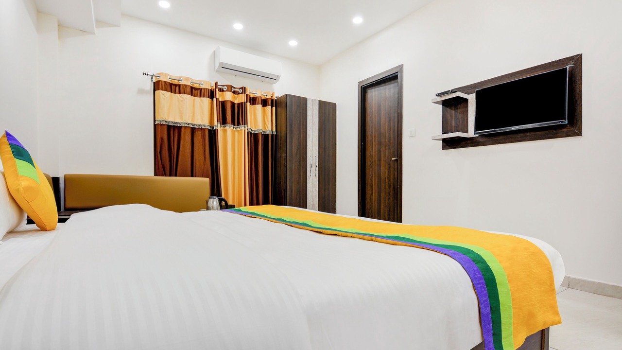 Photo of Bedroom in Roorkee