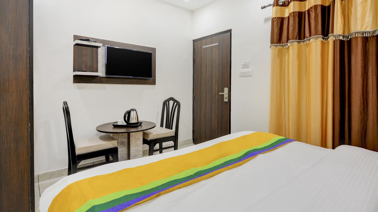 Photo of Bedroom in Roorkee