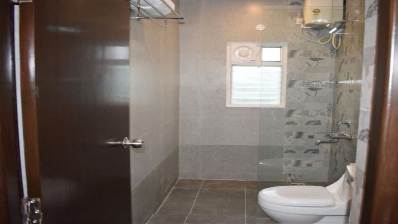 Photo of Bathroom in Kuilapalayam
