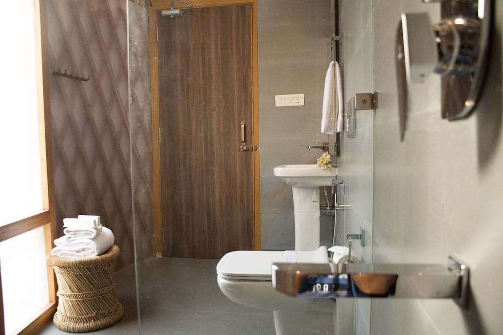 Photo of Bathroom in Garjia