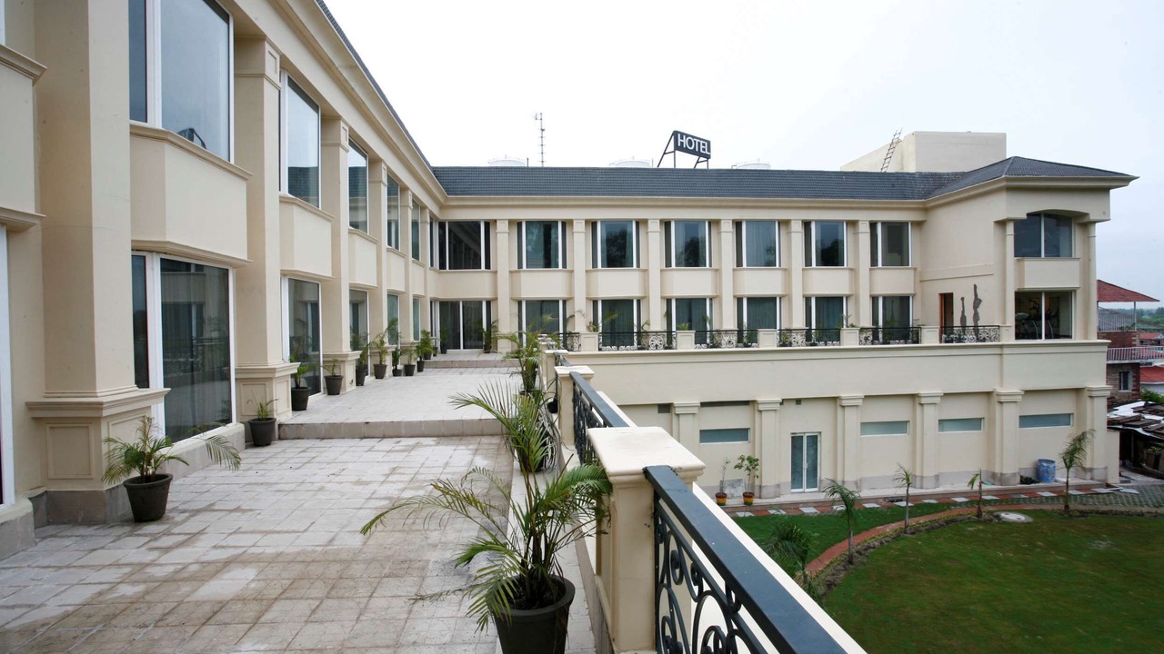 Photo of Outdoor in Bahadrabad