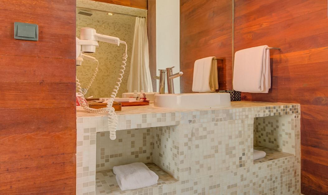 Photo of Bathroom in White Town