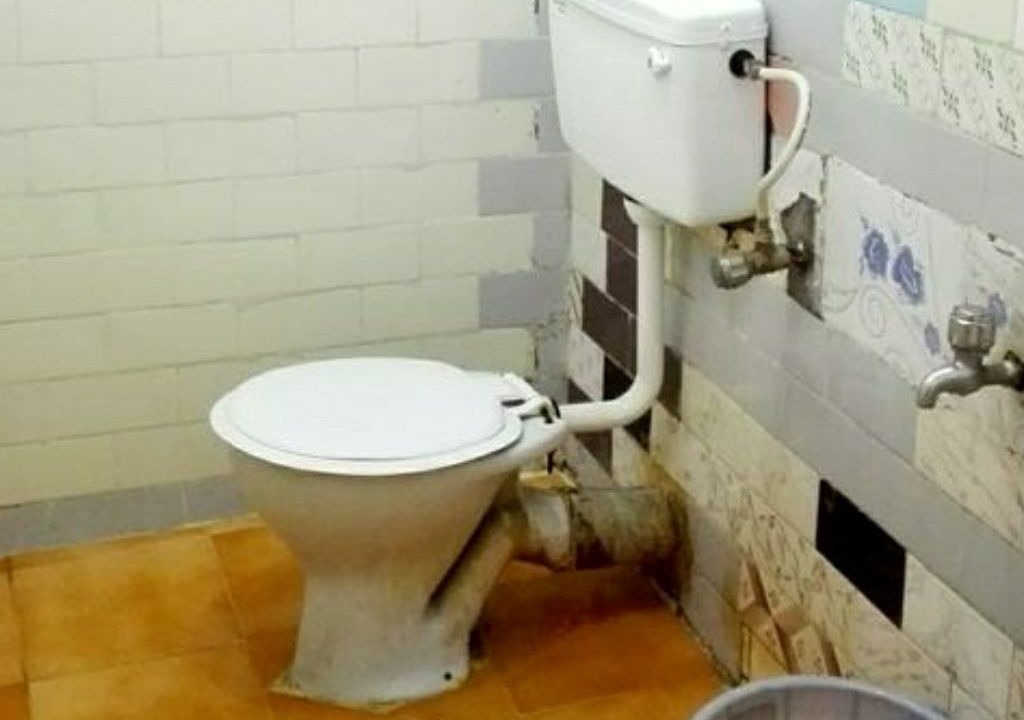 Photo of Bathroom in Mahabalipuram Beach