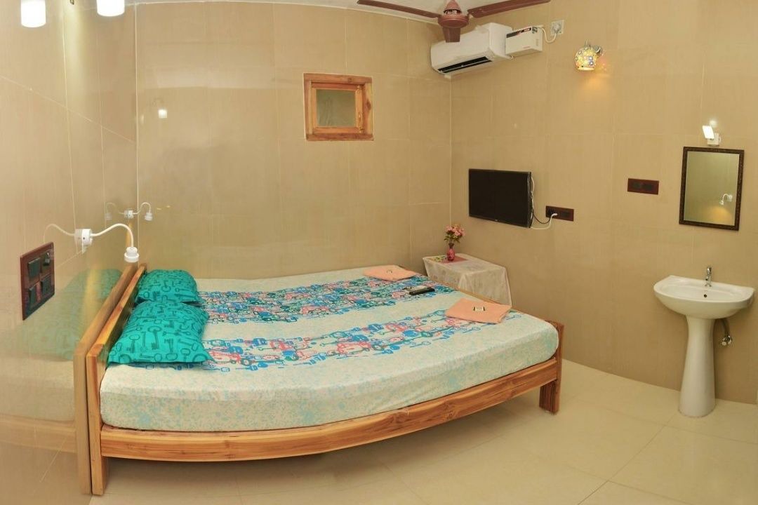 Photo of Bedroom in Mahabalipuram Beach