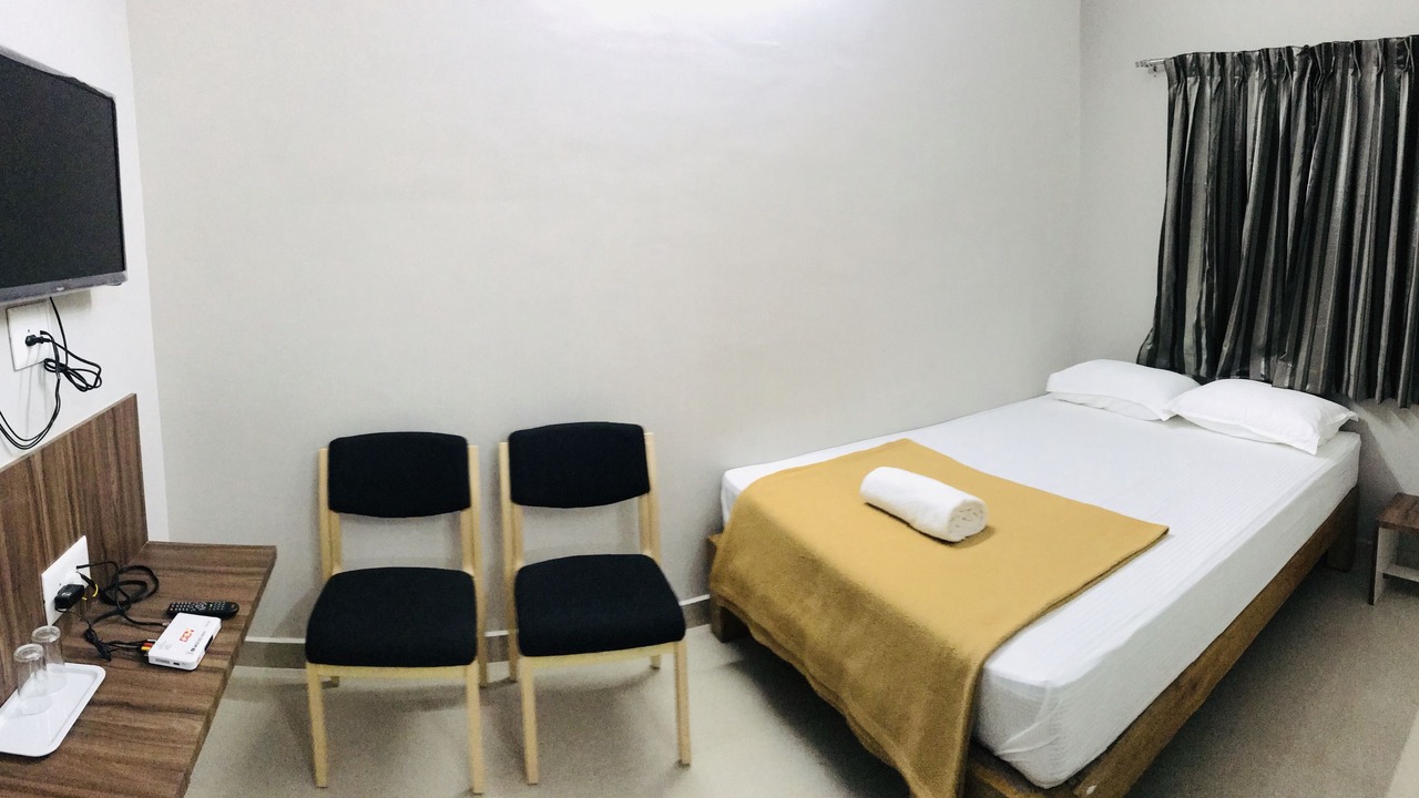 Photo of Bedroom in Somvarpet