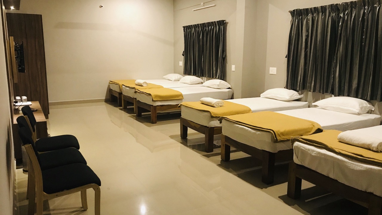 Photo of Bedroom in Somvarpet