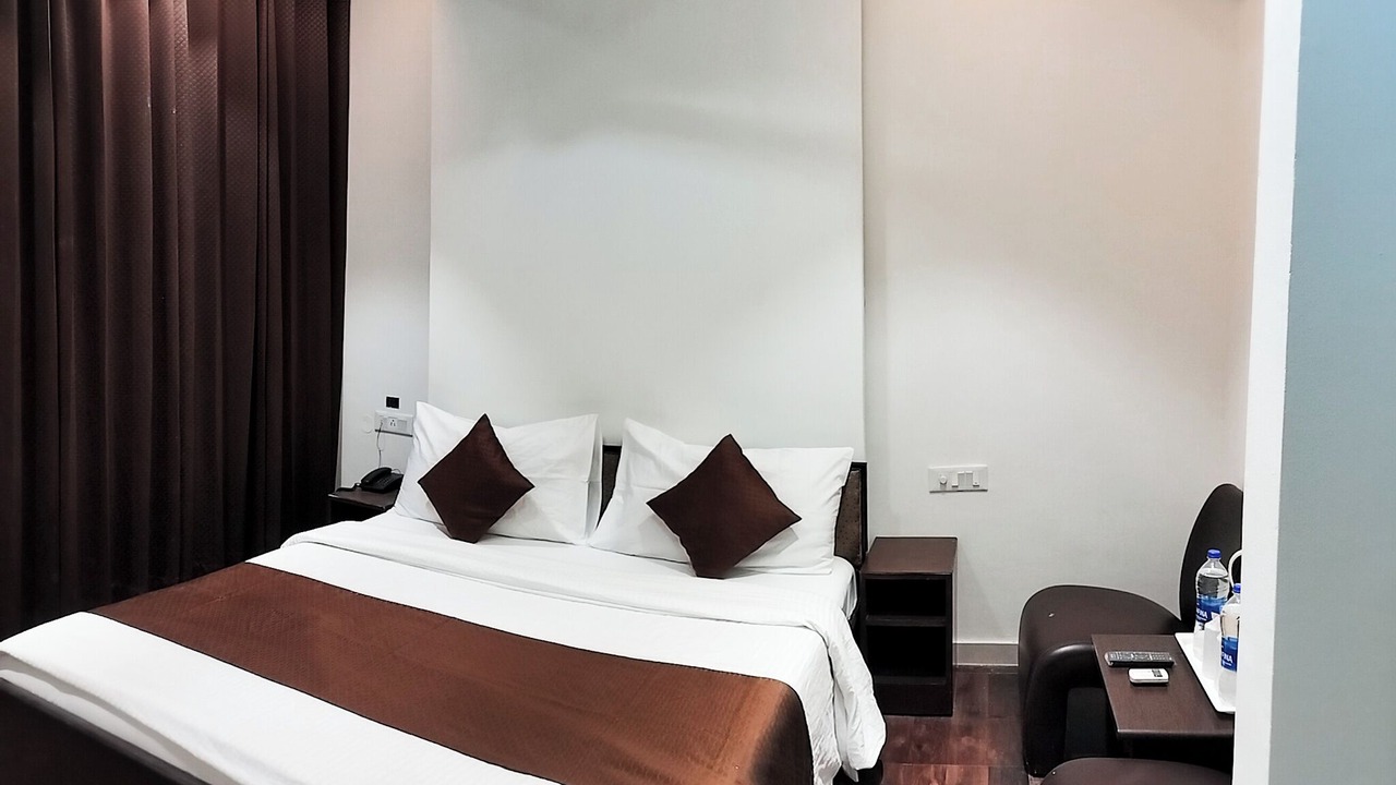 Photo of Bedroom in Kalka