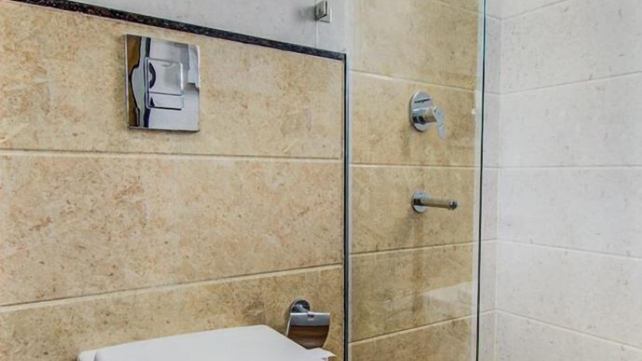 Photo of Bathroom in Hope College