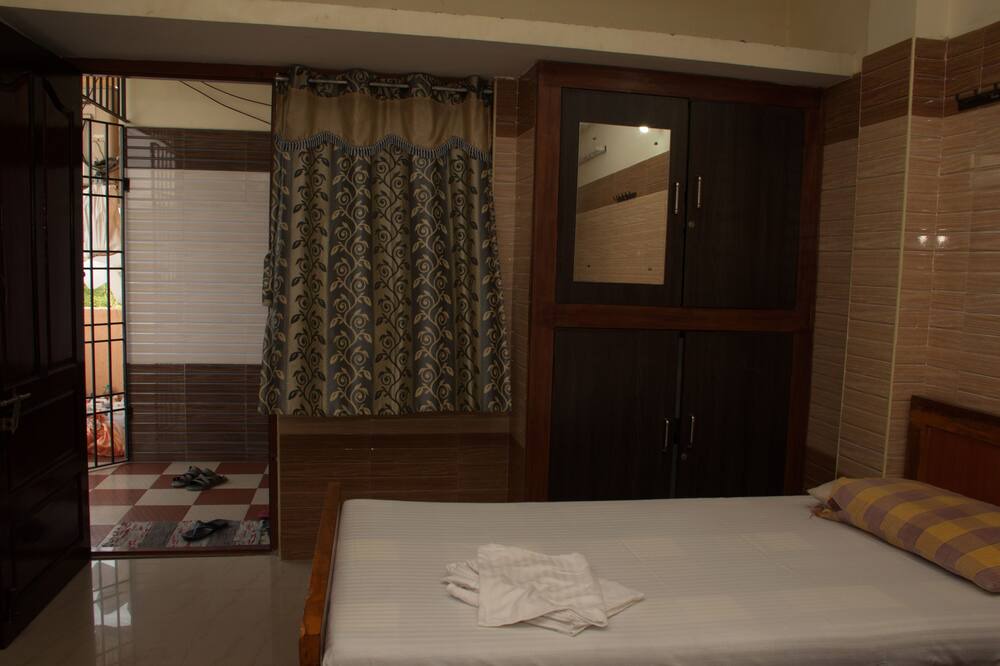 Photo of Bedroom in Kelambakkam