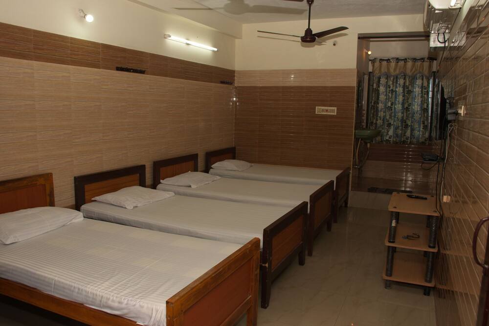 Photo of Bedroom in Kelambakkam