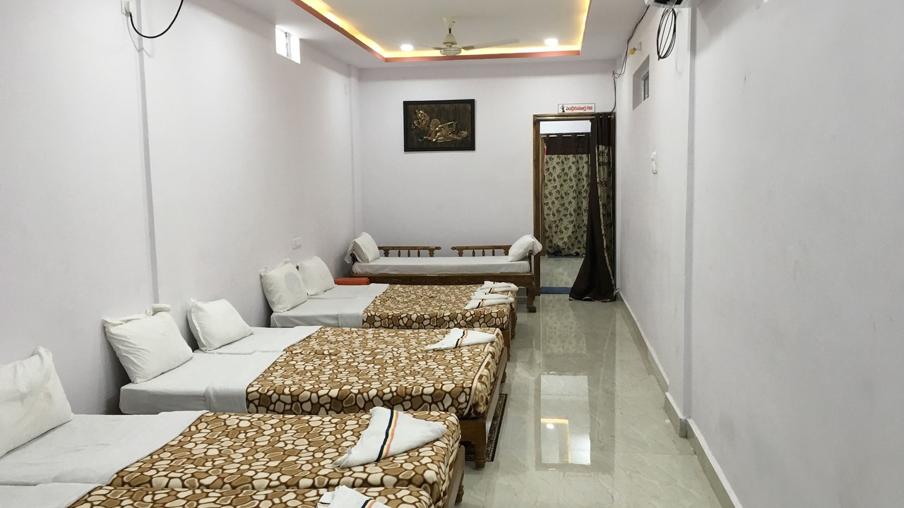 Photo of Bedroom in Srikalahasti