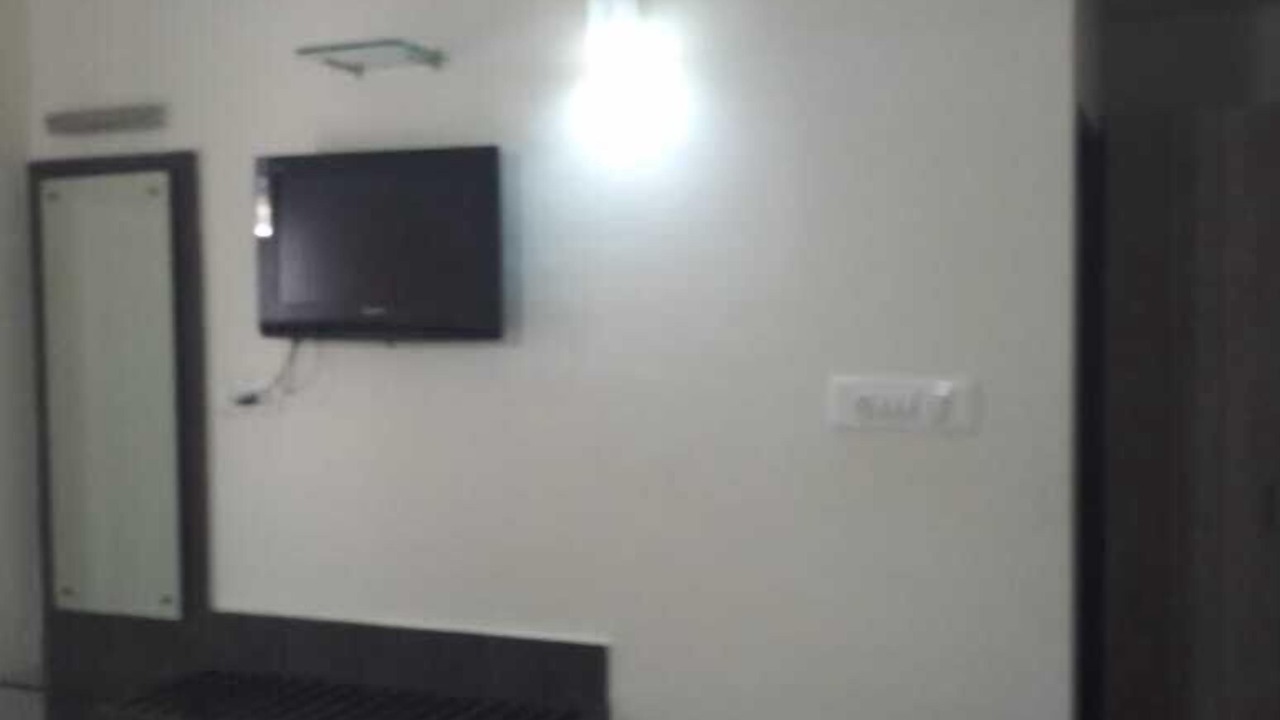 Photo of Bedroom in Koyambedu