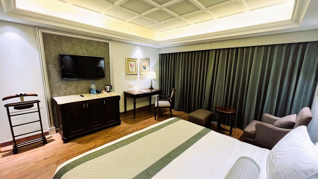 Photo of Bedroom in The Mall Road