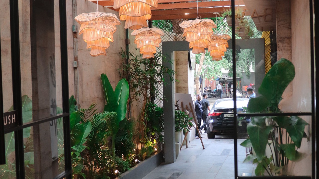 Photo of Others in Khar