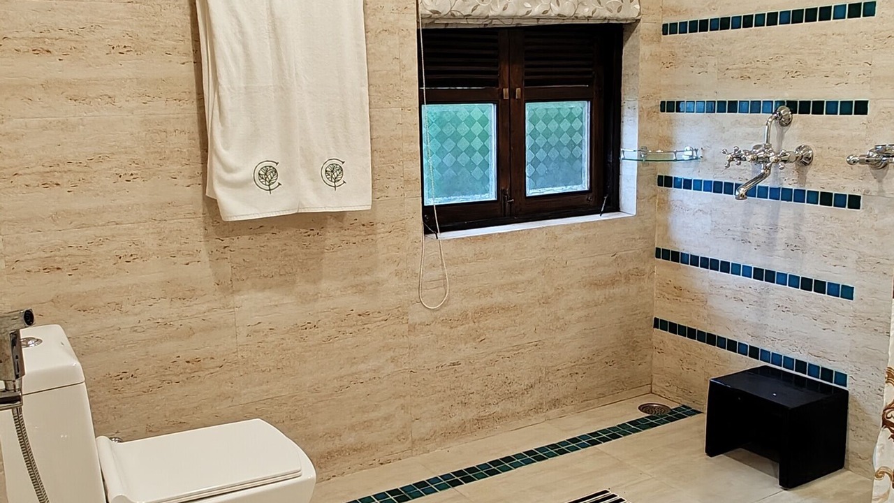 Photo of Bathroom in Kayiavir Plungdung