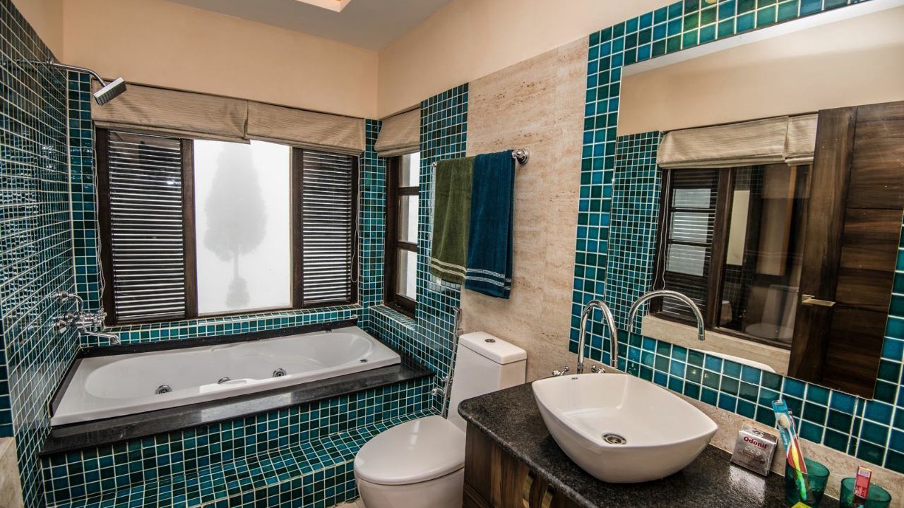 Photo of Bathroom in Kayiavir Plungdung