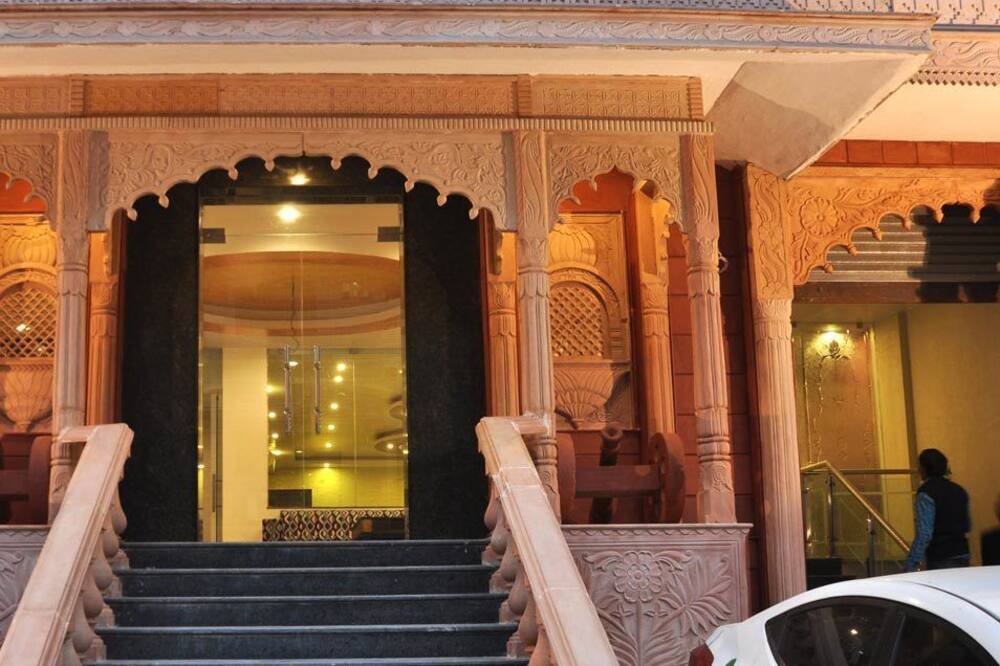 Photo of Outdoor in Adarsh Nagar