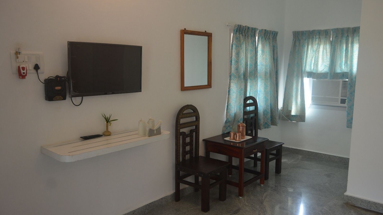 Photo of Bedroom in Mahabalipuram Beach