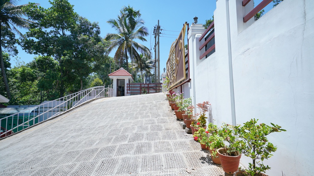 Photo of Outdoor in Ramakkalmedu