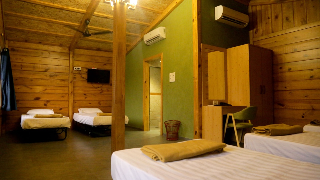 Photo of Bedroom in Khopoli