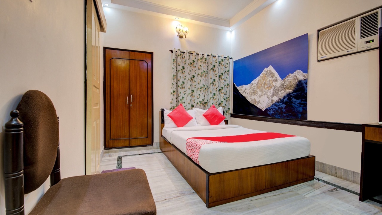 Photo of Bedroom in Sector 1