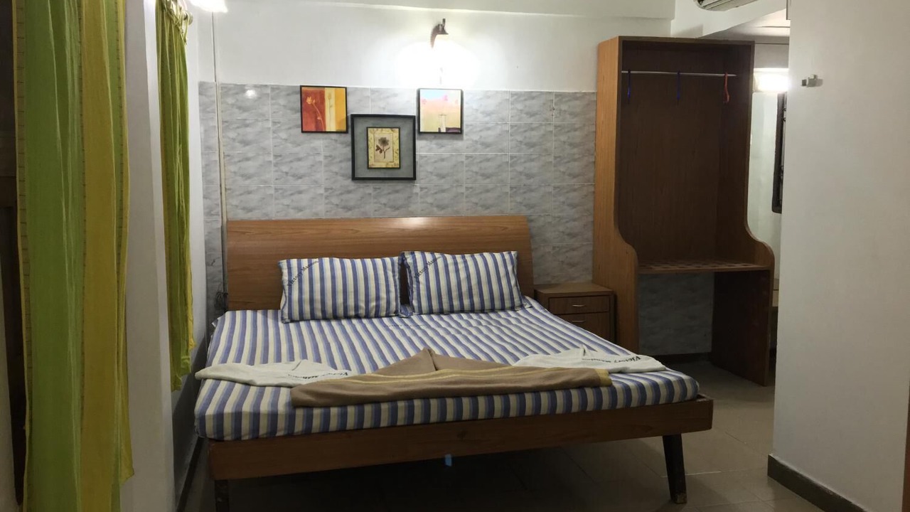 Photo of Bedroom in Triplicane