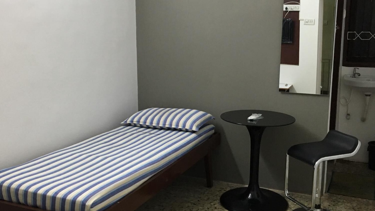 Photo of Bedroom in Triplicane
