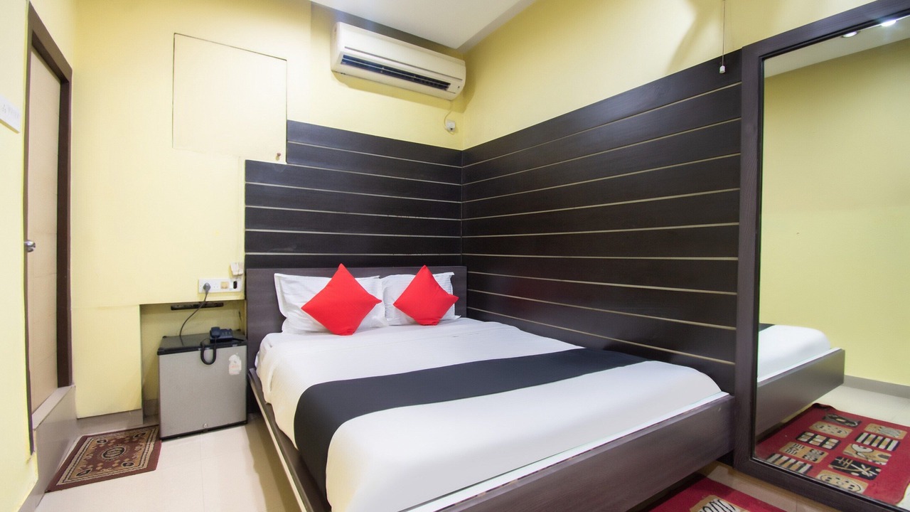 Photo of Bedroom in Ballygunge