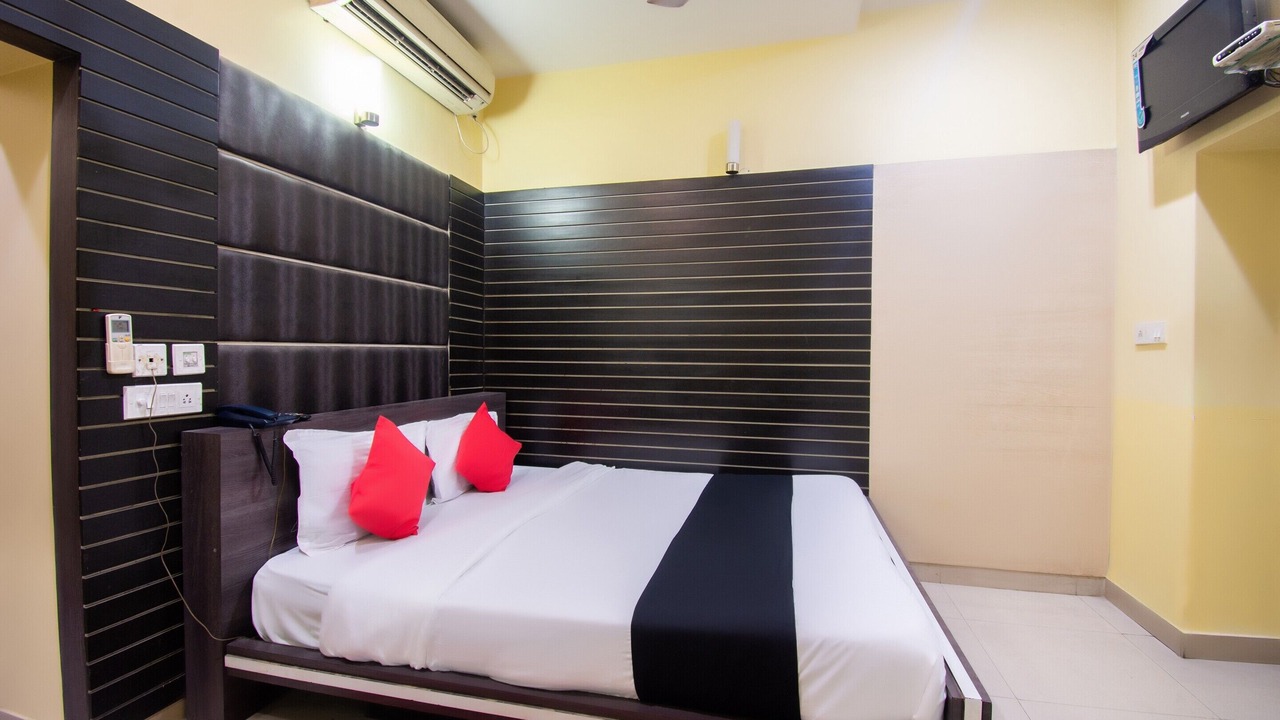 Photo of Bedroom in Ballygunge