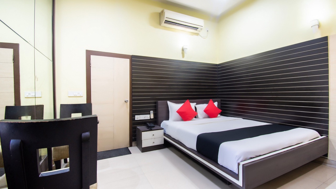 Photo of Bedroom in Ballygunge