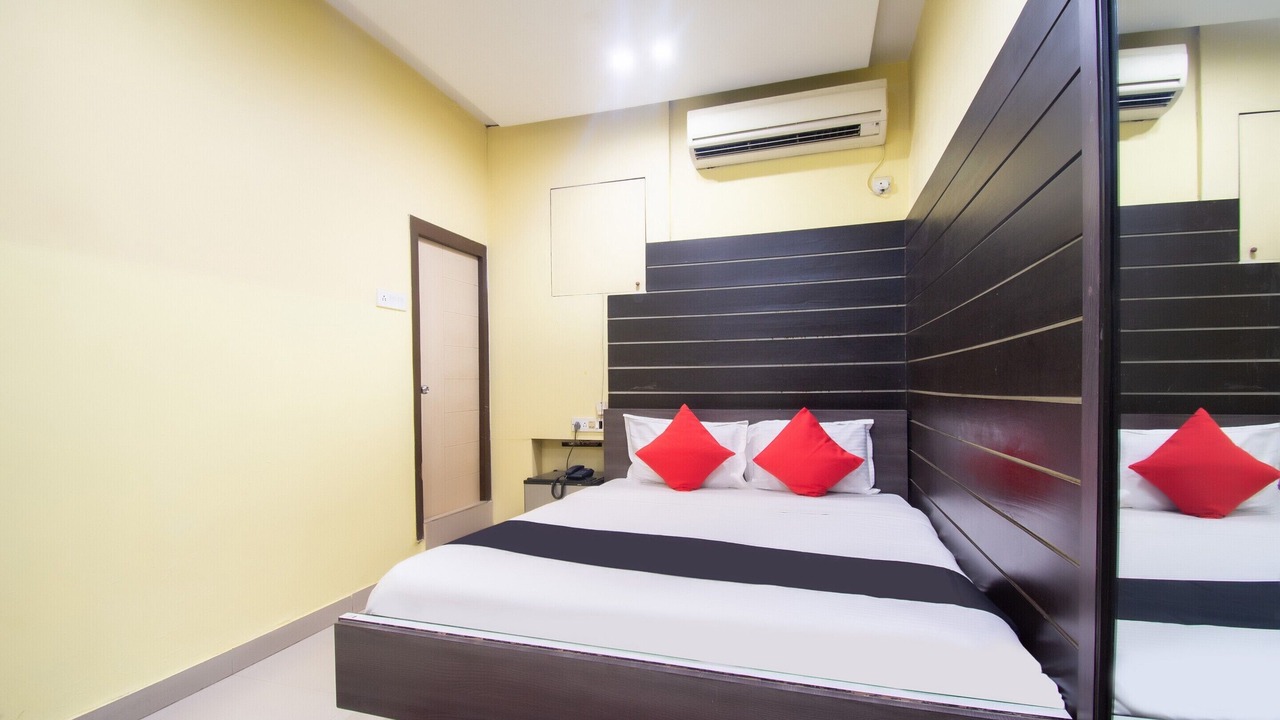 Photo of Bedroom in Ballygunge
