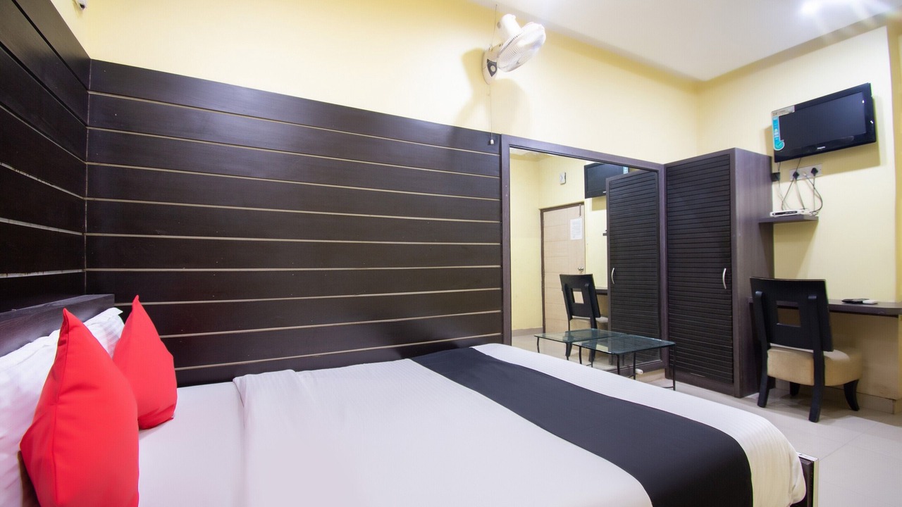 Photo of Bedroom in Ballygunge