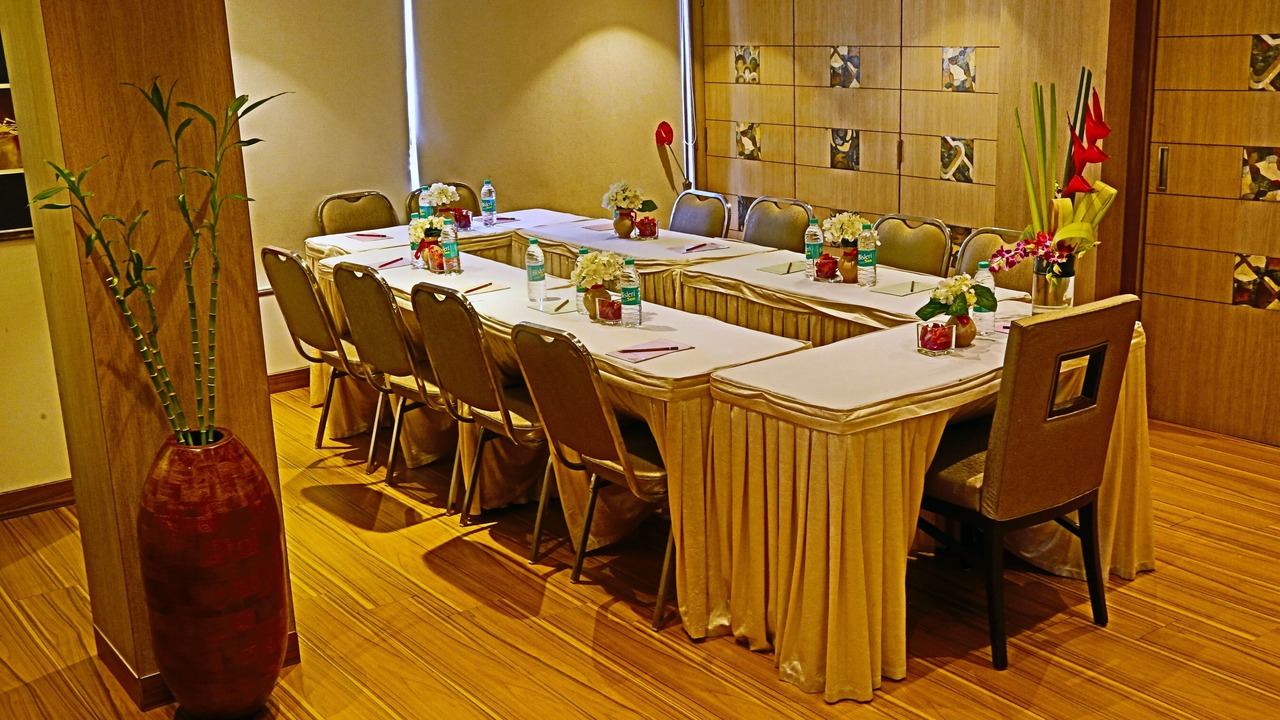 Photo of Others in Khar